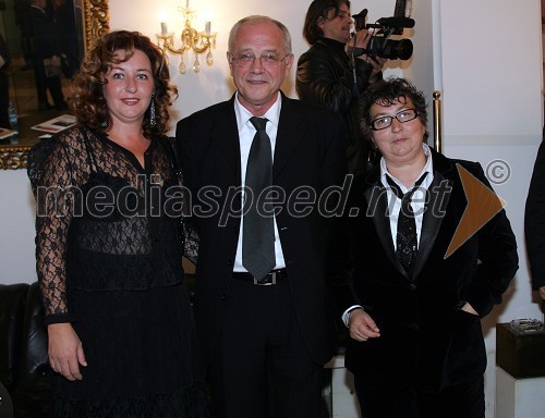 Bine Matoh, igralec z ženo Alenko (levo) in Dragica Petrovič, režiserka in producentka