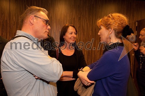 Boris Kobal, režiser, Bernarda Oman, igralka in Barbara Hieng Samobor, direktorica MGL