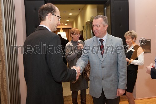 Jure Pavlič, direktor podjetja Valens in Andrej Mesojedec, direktor podjetja Plastika Mesojedec s.p.