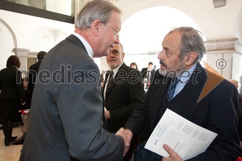 	dr. Erwin Kubesch, veleposlanik Avstrije v Sloveniji in dr. Ernest Petrič, predsednik Ustavega sodišča
