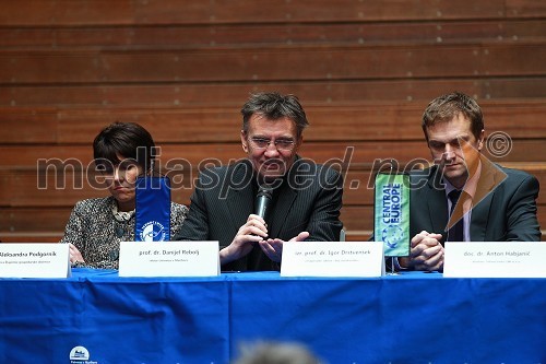 Mag. Aleksandra Podgornik, direktorica Štajerske gospodarske zbornice, prof. dr. Danijel Rebolj, rektor Univerze v Mariboru in prof. dr. Igor Drstvenšek, zmagovalec izbora Naj raziskovalec