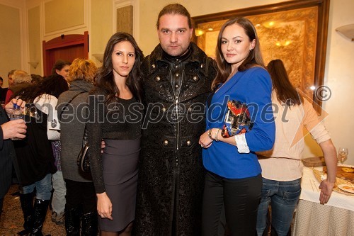 Marija Veljanovska Nemec, Dejan Nikolič, fotograf in Iryna Osypenko Nemec, manekenka