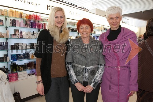 Tereza Poljanič, Mojca Senčar, predsednica društva Europa Donna in Barbara Drnač, novinarka