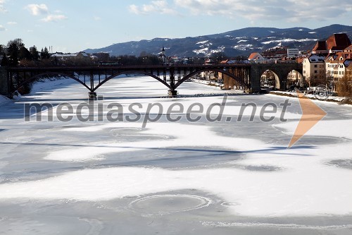 Reka Drava, Maribor