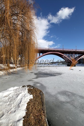 Reka Drava, Maribor