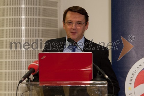 Anton Rop, EIB