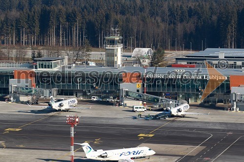 Center za kontrolo zračnega prometa letališče Jožeta Pučnika