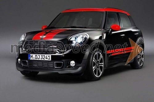 Mini Countryman JCW na avtomobilskem salonu v Ženevi