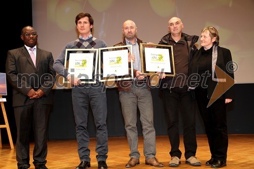 Dr. Peter Bossman, župan občine Piran, Franko Lisjak, oljkar, Darjo Glavina, oljkar, Robert Glavina, oljkar in Milena Bučar Miklavčič, predsednica Sveta za oljkarstvo RS