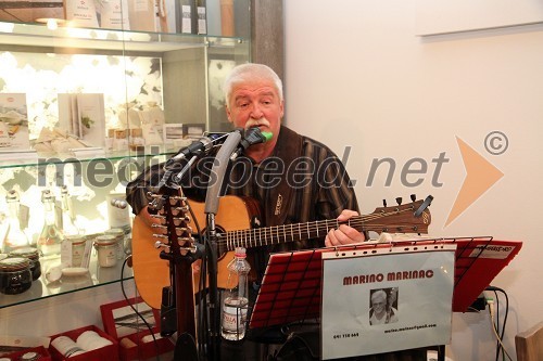 Marino Marinac, pevec in kitarist