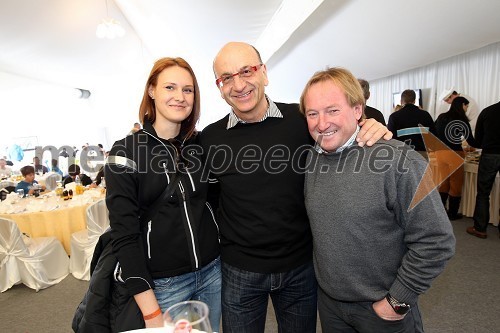 Nataša Pahernik, Heinz Slesak, generalni direktor Porsche Slovenija d.o.o. in Bojan Križaj, nekdanji smučar