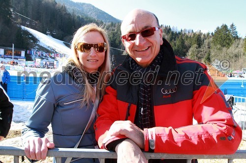 Mojca Zagernik in Heinz Slesak, generalni direktor Porsche Slovenija d.o.o.