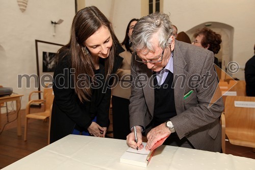 Nataša Kos, pomočnica programskega direktorja Zavoda Maribor 2012 - EPK in Amos Oz, pisatelj