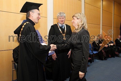 Prof. dr. Danijel Rebolj, rektor Univerze v Mariboru, dr. Karmen Kern Pipan, Fakulteta za organizacijske vede Univerze v Mariboru