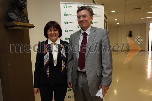 Dr. Zdenka Petermanec, ravnateljica UKM, prof. dr. Danijel Rebolj, rektor Univerze v Mariboru