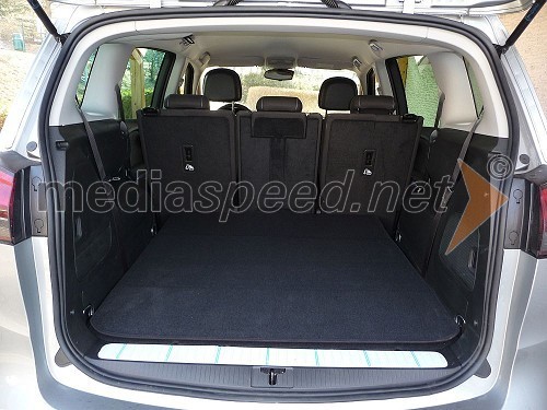 Opel Zafira Tourer 1.4  Turbo Enjoy, prtljažnik pri petih sedežih