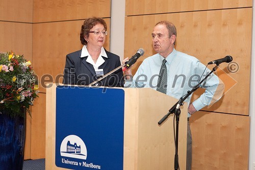 Prof. dr. Julijana Kristl, prorektorica Univerze v Ljubljani in prof. dr. Roger King, University of Bath