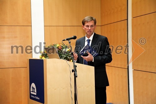 	Prof. dr. Miro Cerar, Pravna fakulteta Univerze v Ljubljani