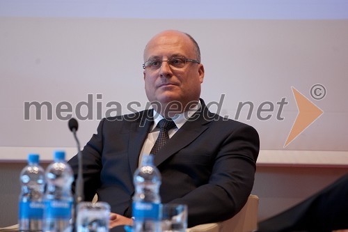 	Iztok Klančnik, direktor HP Slovenija