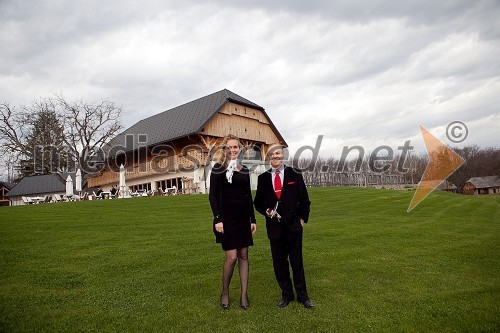 Vesna Virant, vodja Posestva Pule in Jože Anderlič, direktor Kranjske investicijske družbe d.o.o.