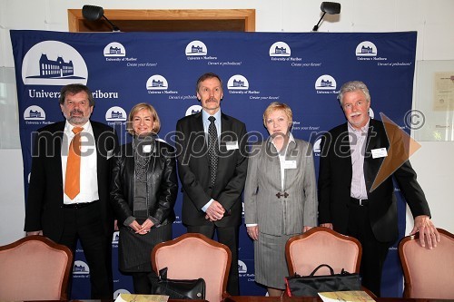 Prof. dr. Volker Ribitsch, Univerza Karla Franza v Gradcu, Avstrija, prof. dr. Karin Stana Kleinschek, prorektorica za znanstvenoraziskovalno dejavnost Univerze v Mariboru, prof. dr. Boleslaw Domanski, Jagelonska univerza, Poljska, prof. dr. Lučka Lorber, prorektorica za kakovost Univerze v Mariboru, prof. dr. Iain Boyd Whyte, Univerza v Edinburgu, Velika Britanija