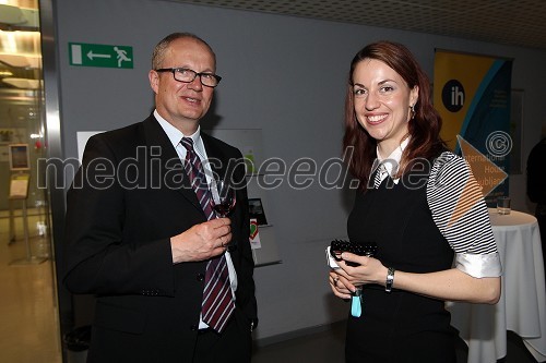 	Christof Droste, direktor Hella Saturnus Slovenija in Tonja Blatnik, strokovna sodelavka Združenja Manager