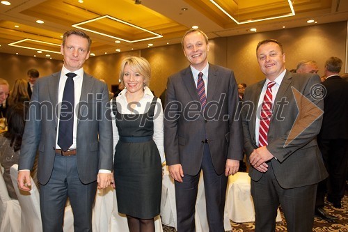 Mark Ypinga, direktor MSD Slovenija, Agata Jakončič, Regional Director Balkans, Merck Sharp & Dohme, Matej Potokar, generalni direktor Microsoftove skupine za storitve (Microsoft Services) v regiji Srednje in Vzhodne Evrope, predsednik Ameriške gospodarske zbornice (AmCham) in ...