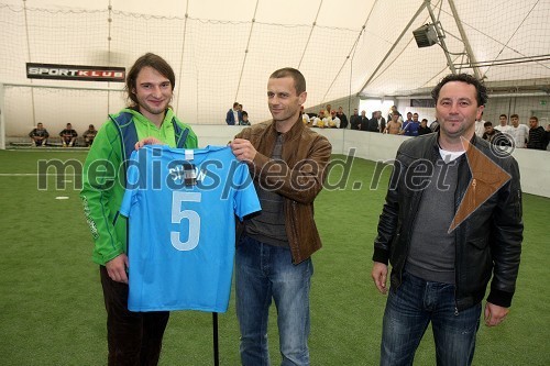 Simon Vogrinec, Aleksander Čeferin, predsednik Nogometne zveze Slovenije in Slaviša Stojanovič, selektor slovenske nogometne reprezentance