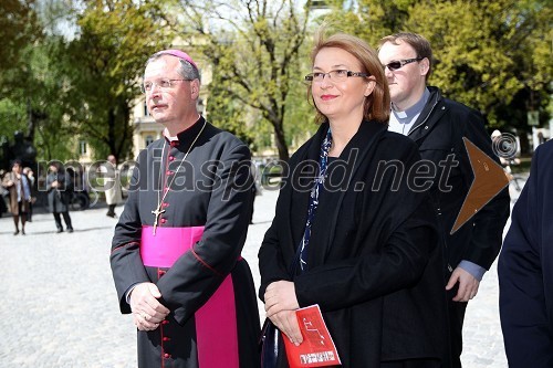 Dr. Marjan Turnšek, mariborski nadškof, Mirjana Koren, direktorica Pokrajinskega muzeja Maribor