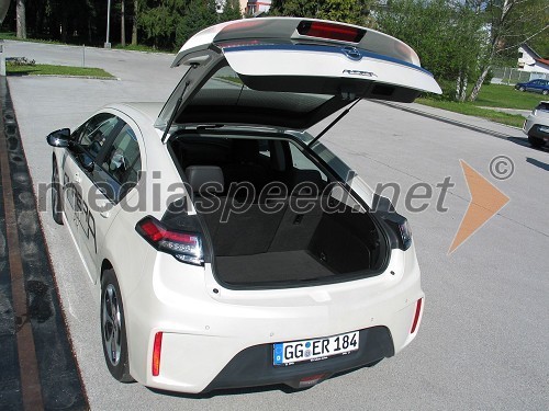 Opel Ampera ima prtljažnik s prostornino 310 litrov