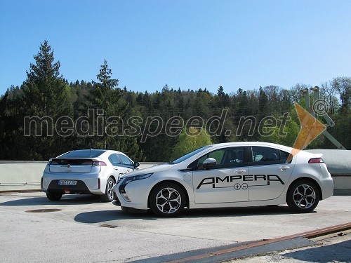 Opel Ampera je prvi električni avtomobil v Evropi s  s sistemom podaljšanega dosega