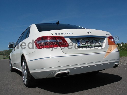 Mercedes-Benz E 250 CDI 4Matic BlueEfficiency Avantgarde