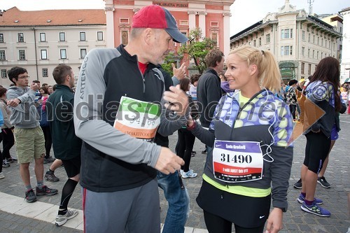 Bojan Požar, pozareport in Špela Grošelj, pevka