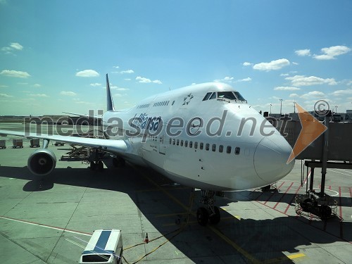 Lufthansa boeing 747-4