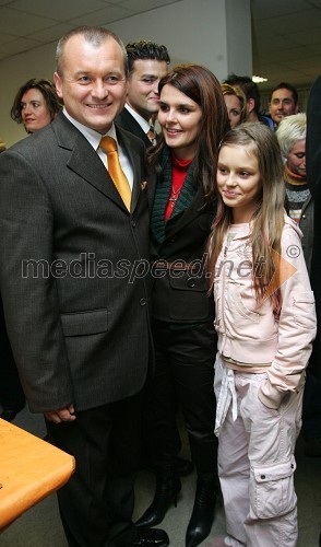 Franc Kangler, novi mariborski župan z ženo Tanjo in hčerko Mašo
