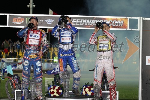 Jason Crump (Avstralija), 2. mesto, Nicki Pedersen (Danska), zmagovalec VN Češke in Tomasz Gollob (Poljska), 3. mesto