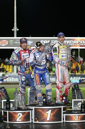 Jason Crump (Avstralija), 2. mesto, Nicki Pedersen (Danska), zmagovalec VN Češke in Tomasz Gollob (Poljska), 3. mesto