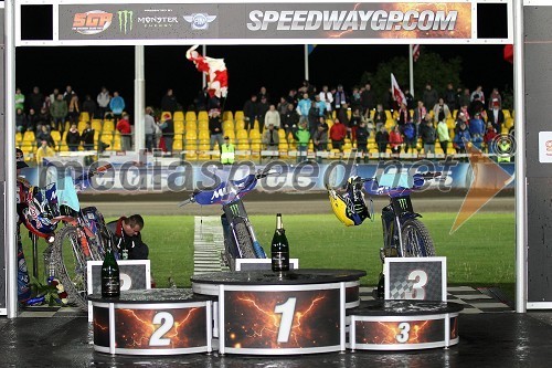 Motorji: Jason Crump (Avstralija), 2. mesto, Nicki Pedersen (Danska), zmagovalec VN Češke in Tomasz Gollob (Poljska), 3. mesto