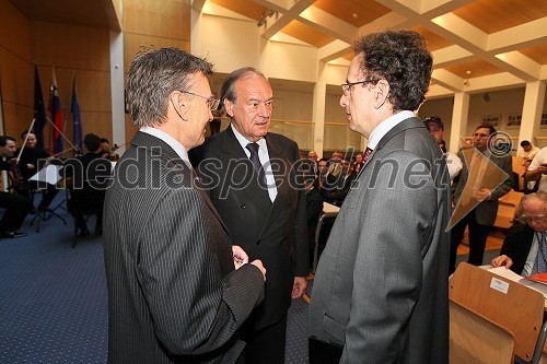 Prof. dr. Danijel Rebolj, rektor Univerze v Mariboru, prof. dr. Felix Unger, predsednik Evropske akademije znanosti in umetnosti in dr. Žiga Turk, minister za izobraževanje, znanost, kulturo in šport