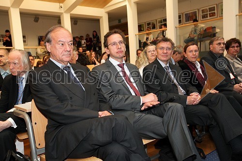 Prof. dr. Felix Unger, predsednik Evropske akademije znanosti in umetnosti, dr. Žiga Turk, minister za izobraževanje, znanost, kulturo in šport, prof. dr. Danijel Rebolj, rektor Univerze v Mariboru in soproga Suzana Rebolj