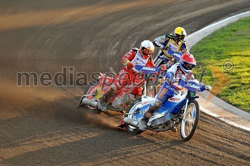 Zadaj: Chris Holder (Avstralija)
Spredaj: Andreas Jonsson (Švedska) in Nicki Pedersen (Danska)