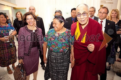 ..., dr. Rigoberta Menchú Tum in Njegova svetost, XIV. Dalajlama