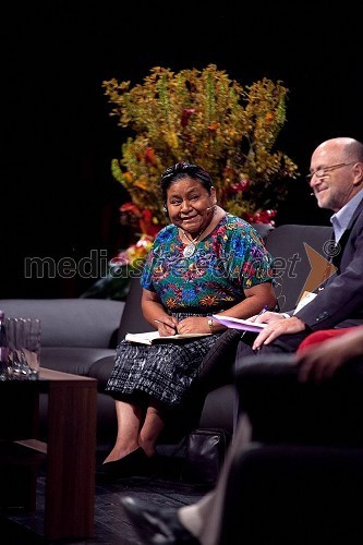 Dr. Rigoberta Menchú Tum