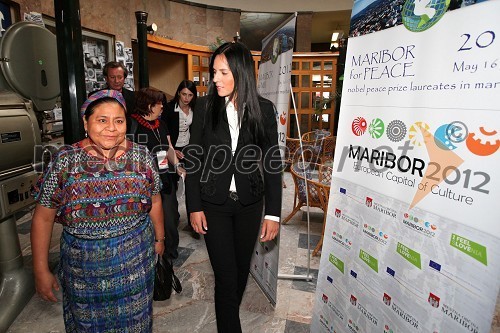 Dr. Rigoberta Menchú Tum, Nobelova nagrajenka in Astrid Bah, podžupanja MOM