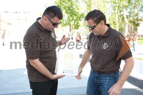 Mitja Cimerman, predsednik Lion Kluba Forum Ljubljana in Roman Dobnikar, svetovalec predsednika uprave Petrola