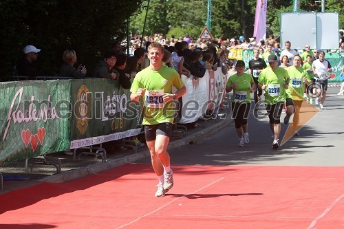 Maraton treh src 2012, tekači