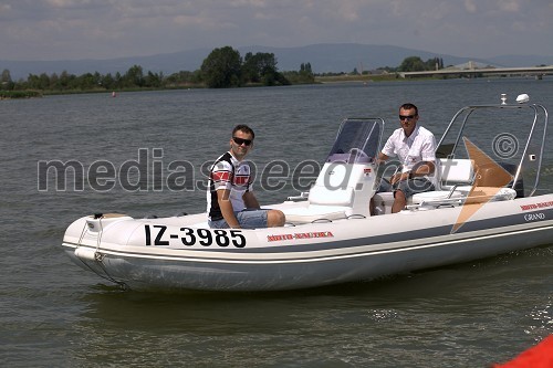 Zoran Resnik, lastnik Moto nautike, ..., čoln Grand S520L