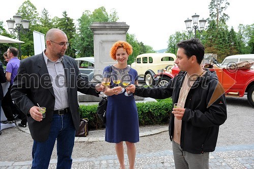 Borut Godec, urednik časnika Finance, Mateja Štabuc, Vinag ter Slavko Podbrežnik, novinar Večera
