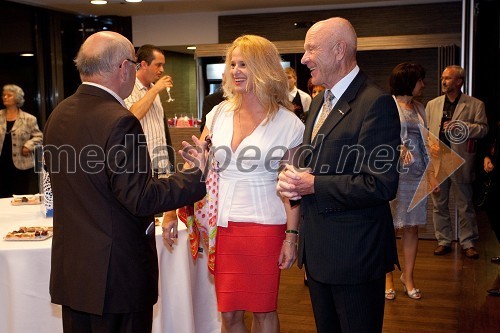 Mitja Rotovnik, direktor Cankarjevega doma, Diana Dimnik, zdravnica in oče Božo Dimnik, lobist