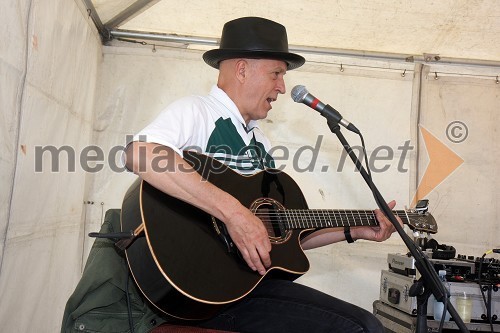 Nogometni turnir z legendami mariborskega in slovenskega nogometa